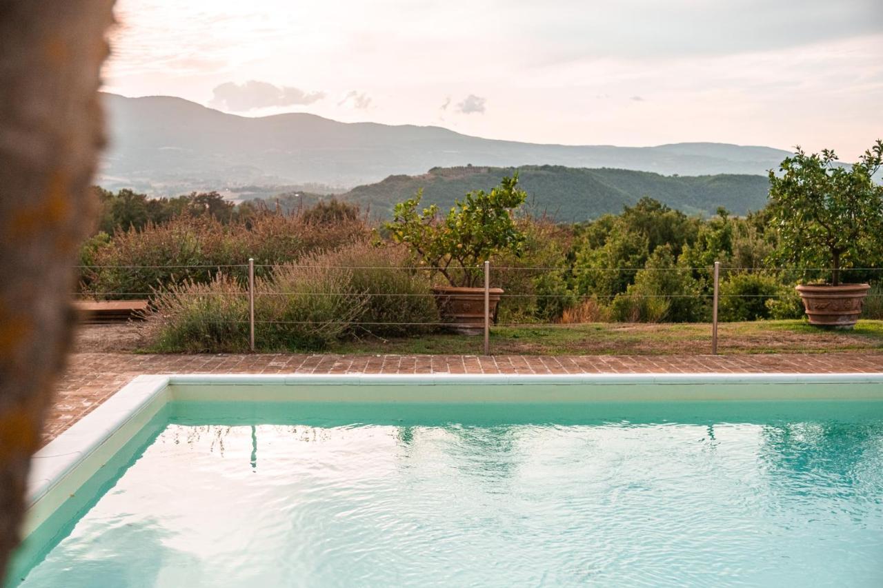 Hostal San Carlo A La Molinella Città della Pieve Exterior foto