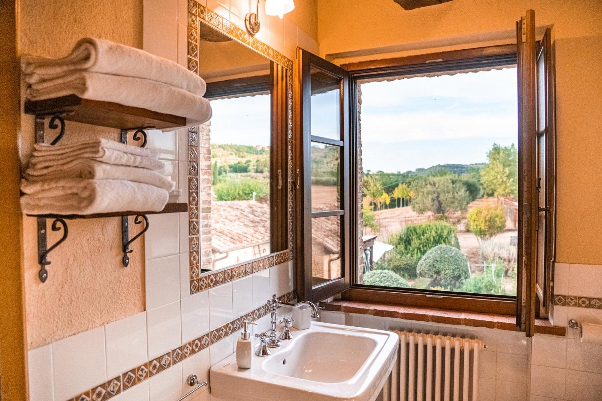 Hostal San Carlo A La Molinella Città della Pieve Exterior foto